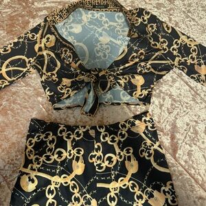 Chic Black and Gold Chain Print Set
